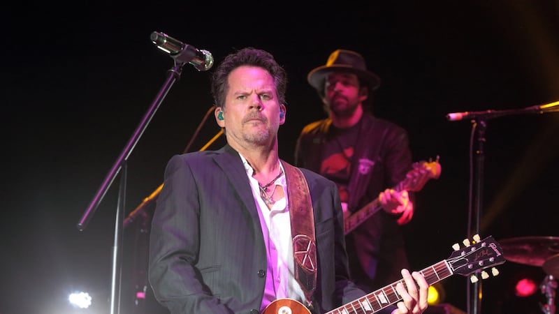 Singer-songwriter Gary Allan performs on Day 2 of the 2015 Big Barrel Country Music Festival...